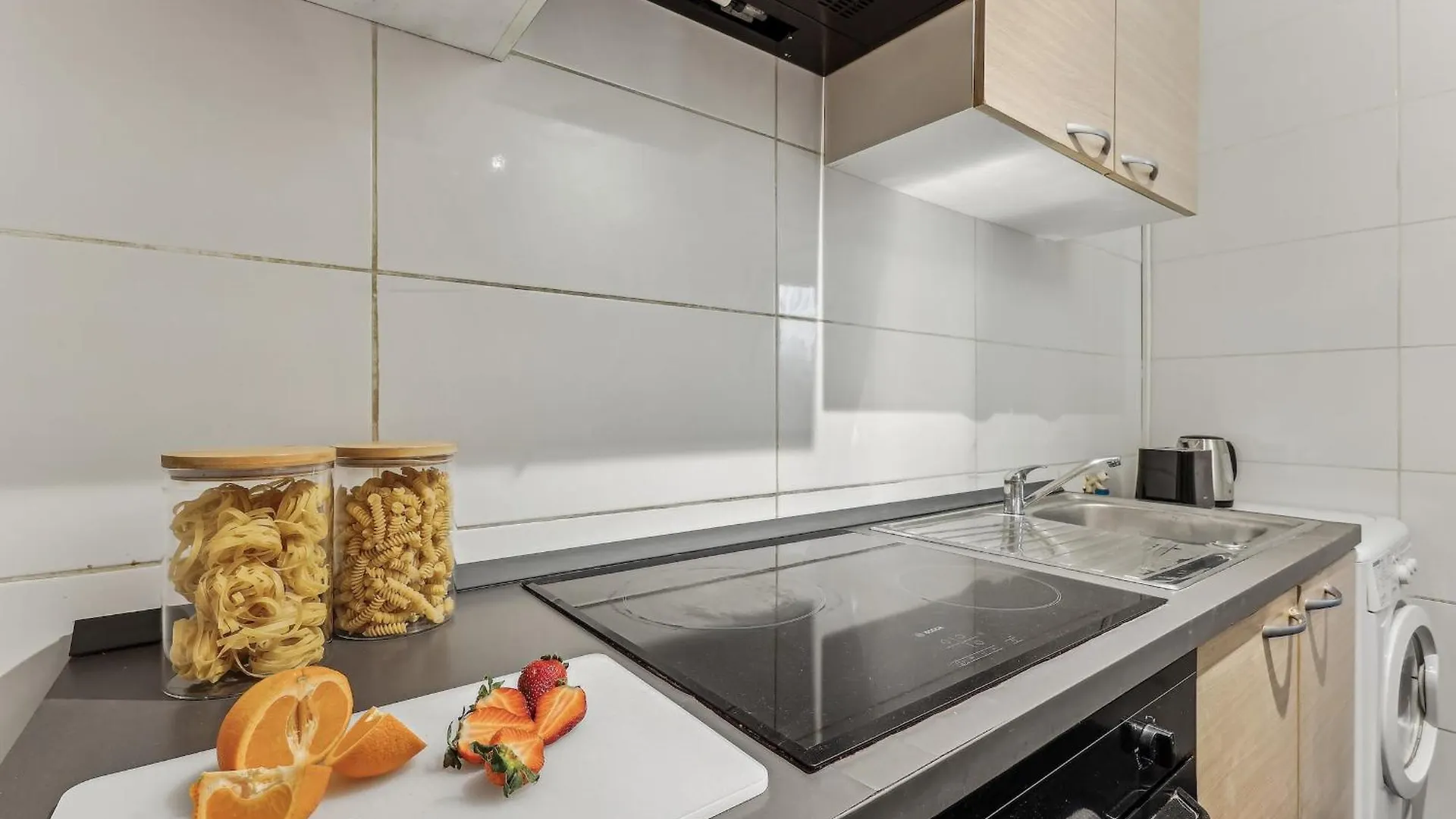 Le Marais & Quartier Montorgueil - 1Br - Cityapartmentstay Paris Apartment
